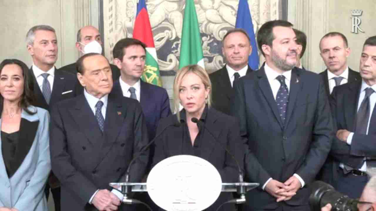 In arrivo le “Mogli del Governo”. E a pagare saranno i soliti.